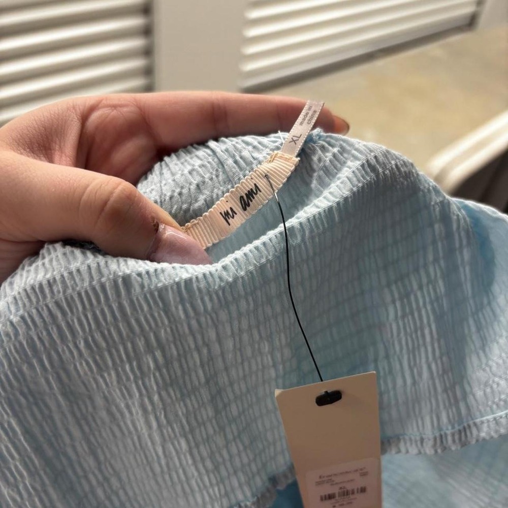 FRANCESCA'S MI AMI LIGHT BLUE TEXTURED PEPLUM TOP - Picture 4 of 6